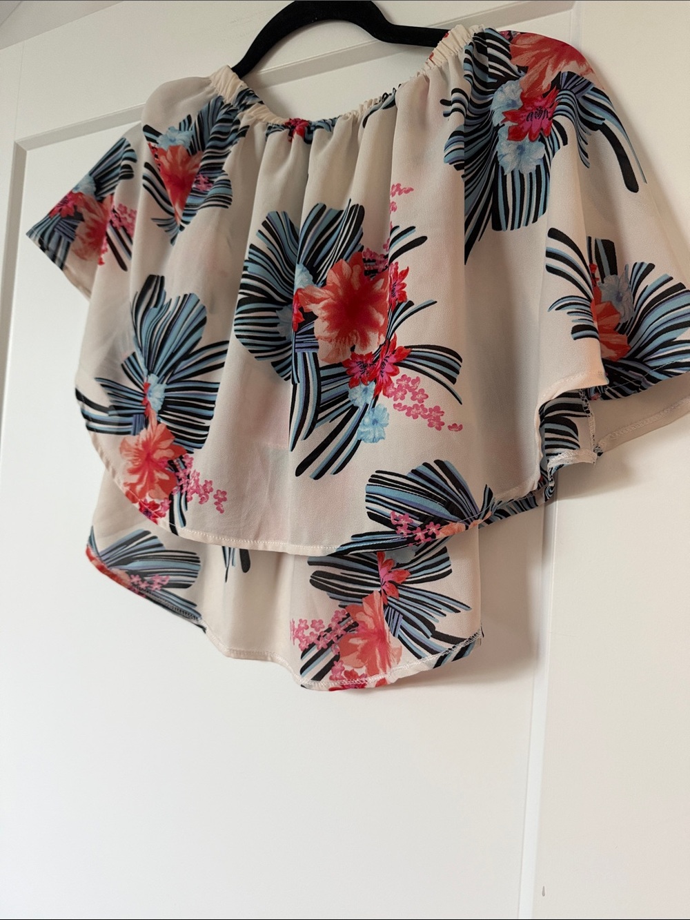Roje Off The Shoulder Tropical Floral Print White Cropped Top Size M